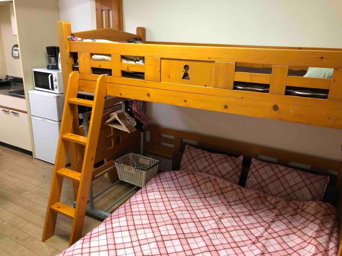 Guest House Zwell Hakata Ohori Park Fukuoka  Ngoại thất bức ảnh