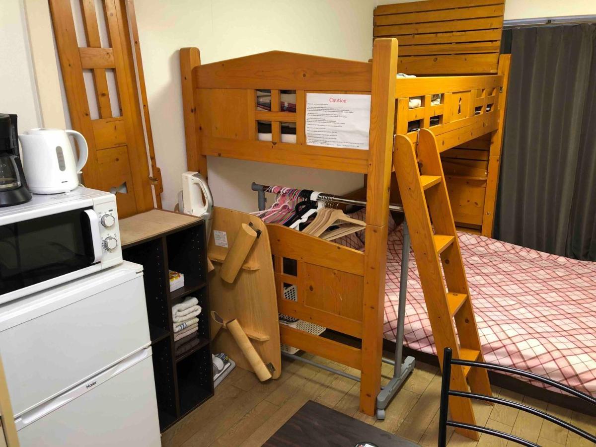 Guest House Zwell Hakata Ohori Park Fukuoka  Ngoại thất bức ảnh