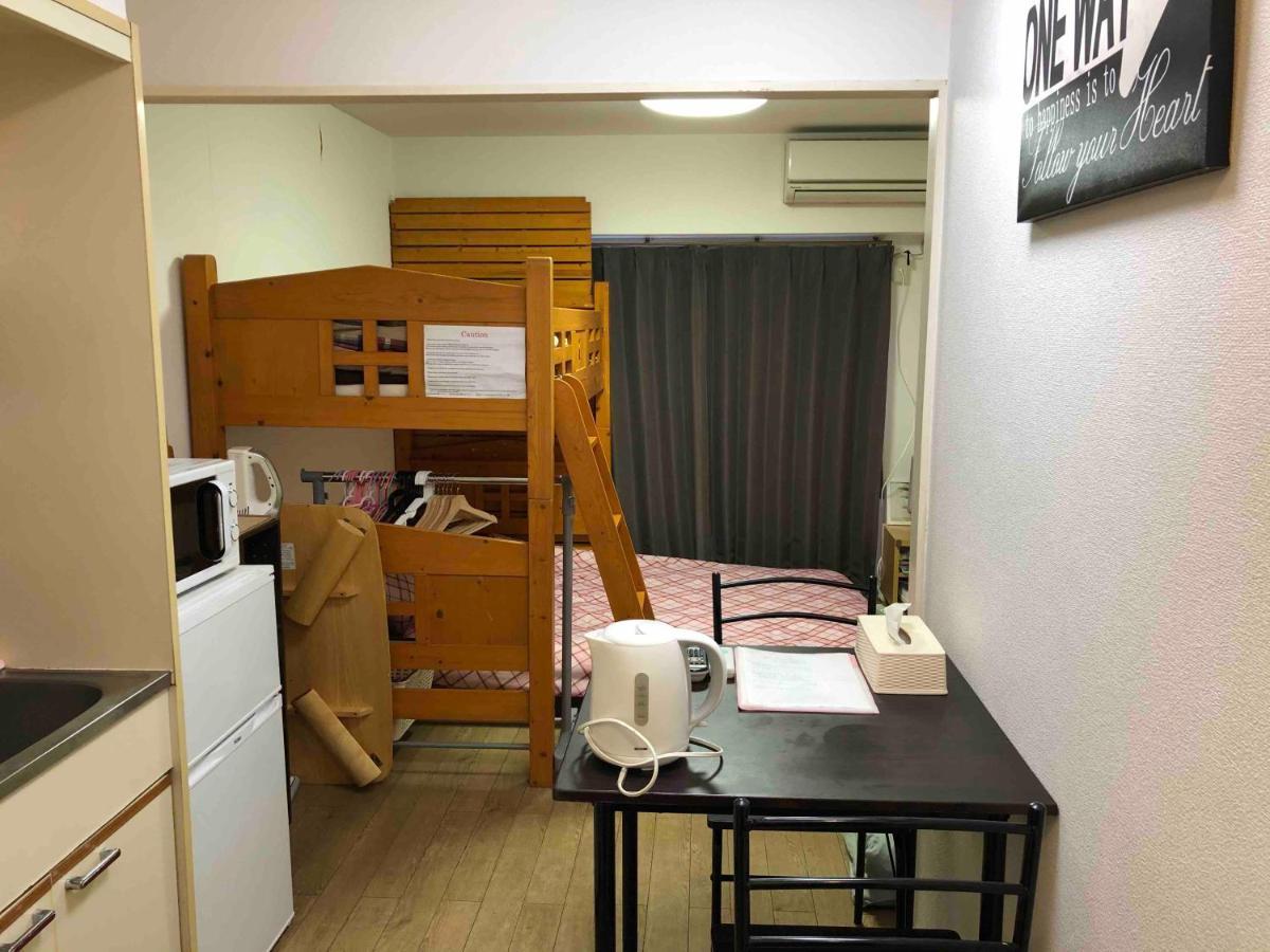Guest House Zwell Hakata Ohori Park Fukuoka  Ngoại thất bức ảnh