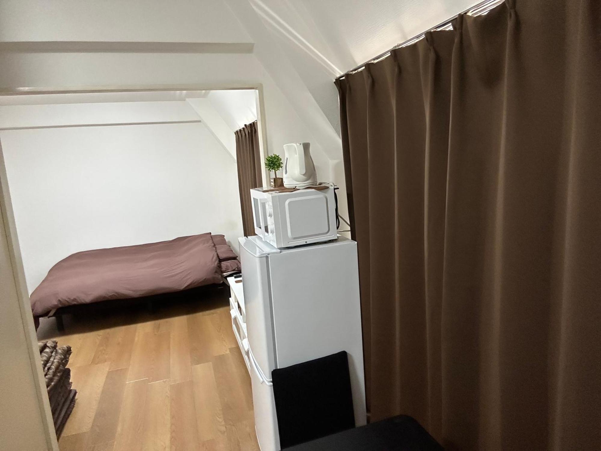 Guest House Zwell Hakata Ohori Park Fukuoka  Ngoại thất bức ảnh