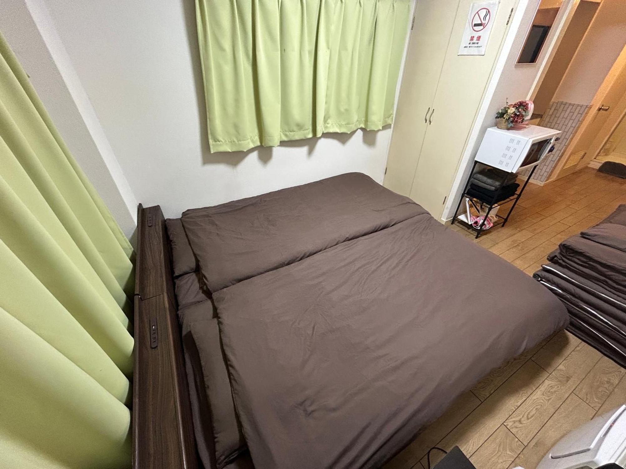 Guest House Zwell Hakata Ohori Park Fukuoka  Ngoại thất bức ảnh