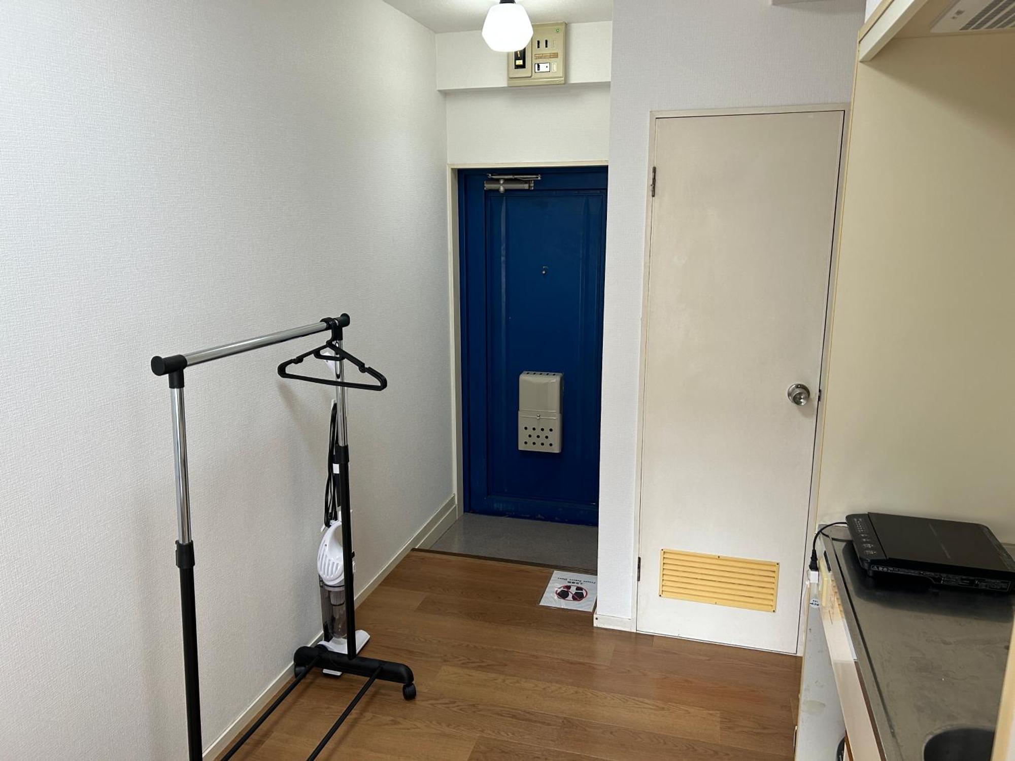 Guest House Zwell Hakata Ohori Park Fukuoka  Ngoại thất bức ảnh