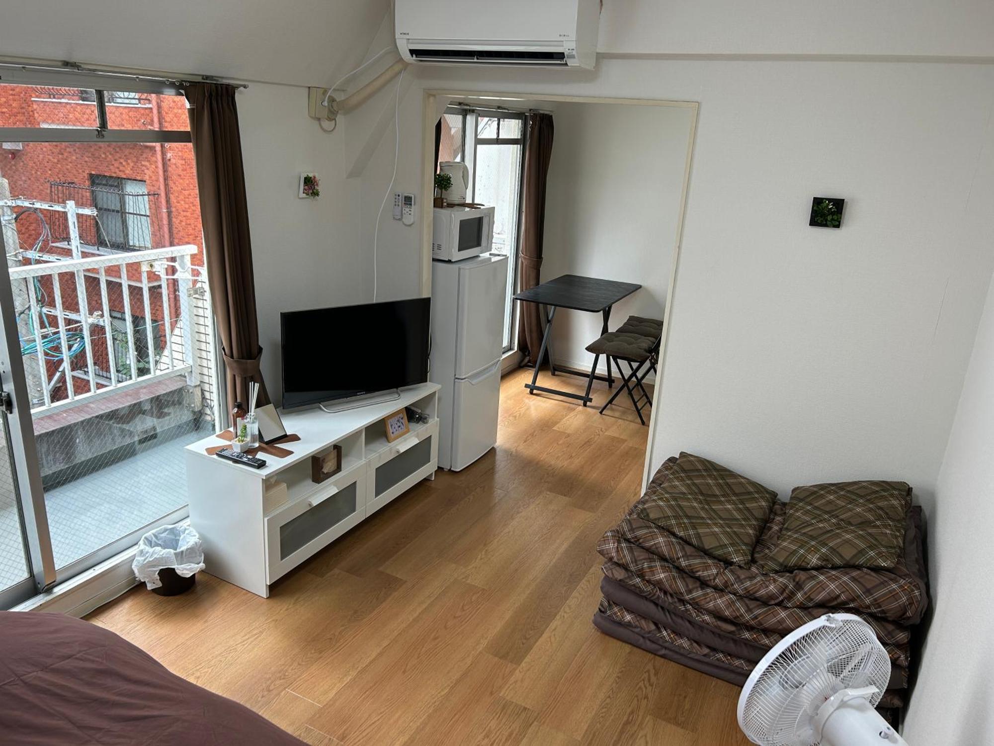 Guest House Zwell Hakata Ohori Park Fukuoka  Ngoại thất bức ảnh