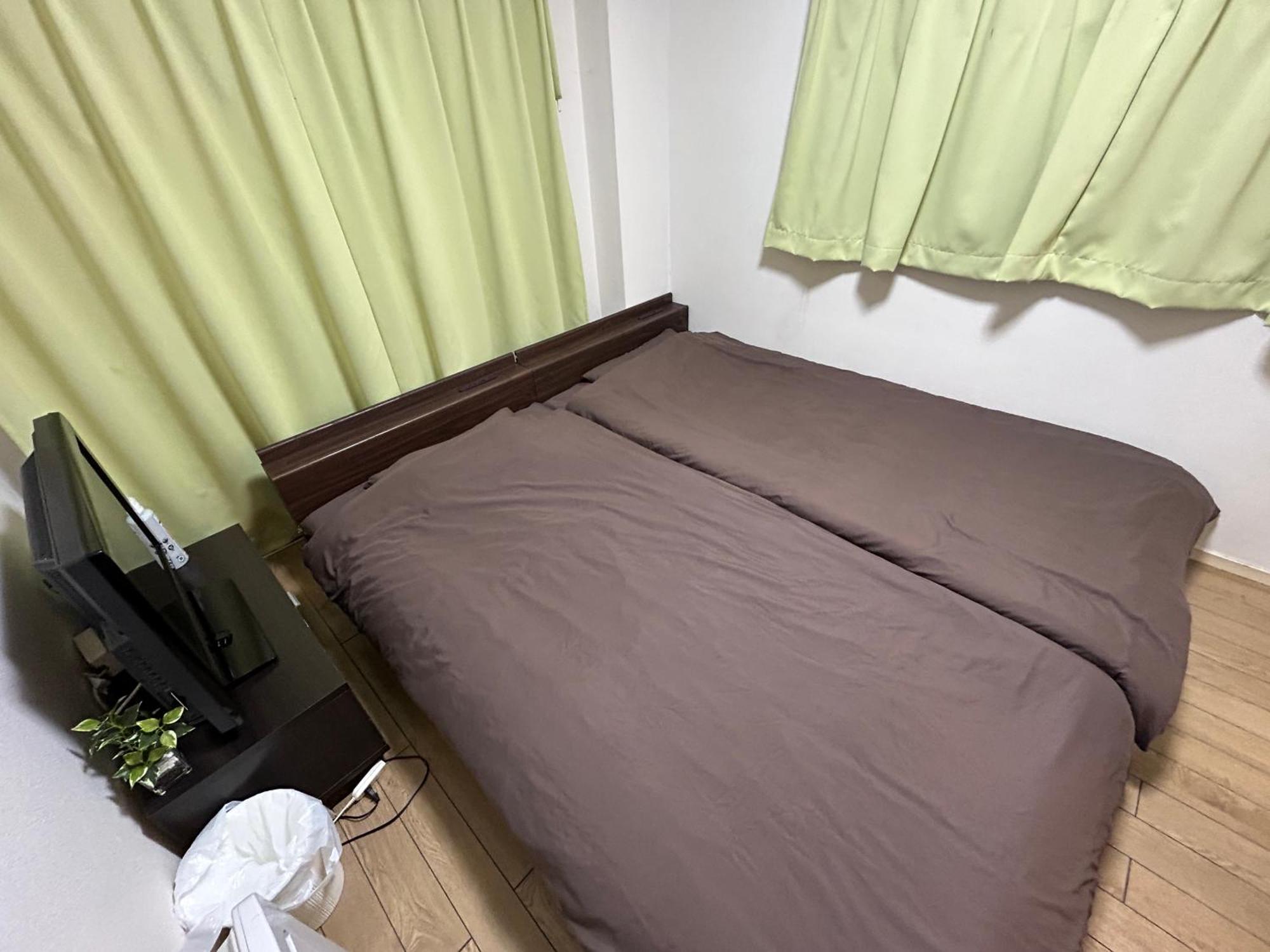Guest House Zwell Hakata Ohori Park Fukuoka  Ngoại thất bức ảnh
